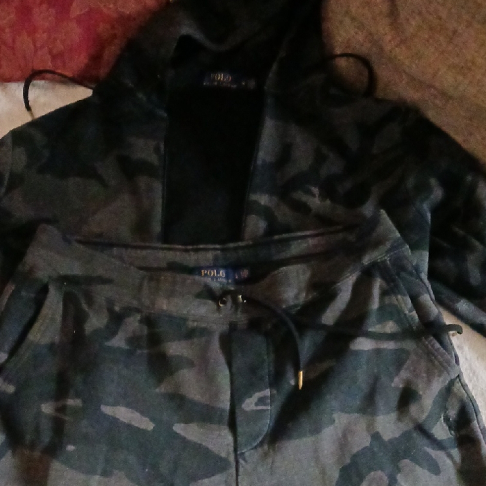 Ralph Lauren Blue and Gold Polo Label